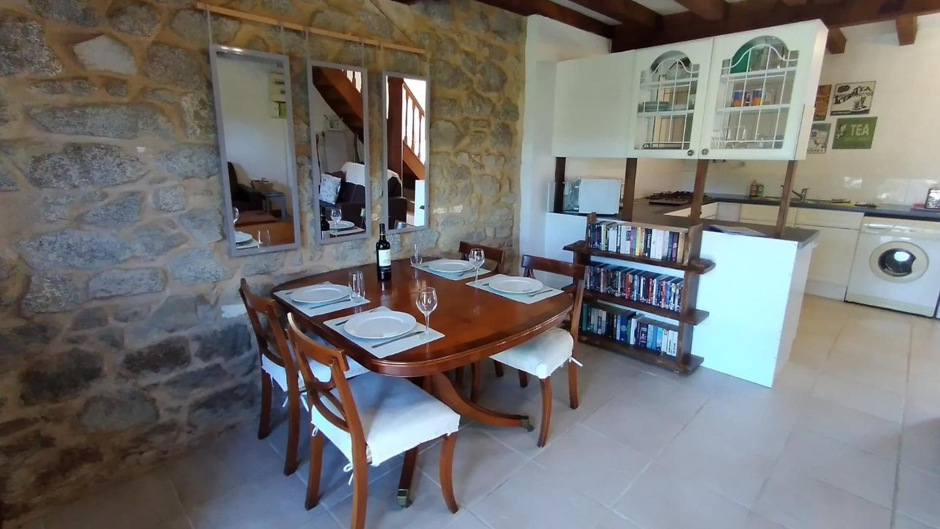 Character 2 Bed Cottage Within Walking Distance Of Bar/Restaurants Piégut-Pluviers Zewnętrze zdjęcie