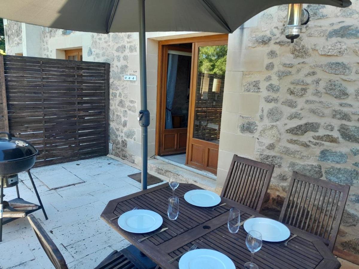 Character 2 Bed Cottage Within Walking Distance Of Bar/Restaurants Piégut-Pluviers Zewnętrze zdjęcie